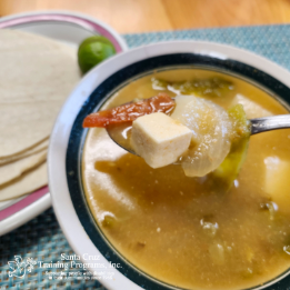 Caldo de queso soup